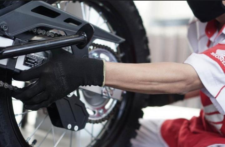 Ingin Tahu Cara Merawat Rantai Sepeda Motor Ala NSS Kedaton? Yuk Simak Caranya